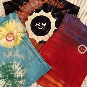 All three big bud press, tie-dye tees, size P